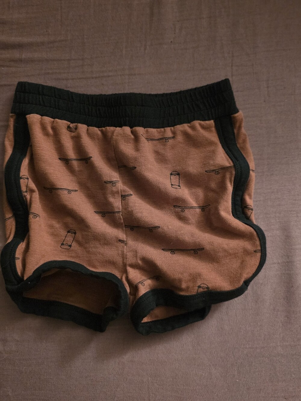 Kate Quinn Little Liam Skateboard Retro Shorts